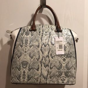 Brahmin NWT Large Duxbury satchel